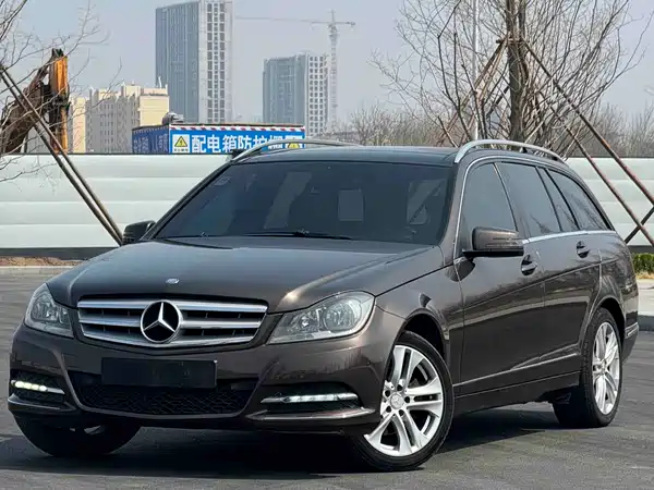 Mercedes-Benz C-Class 2011