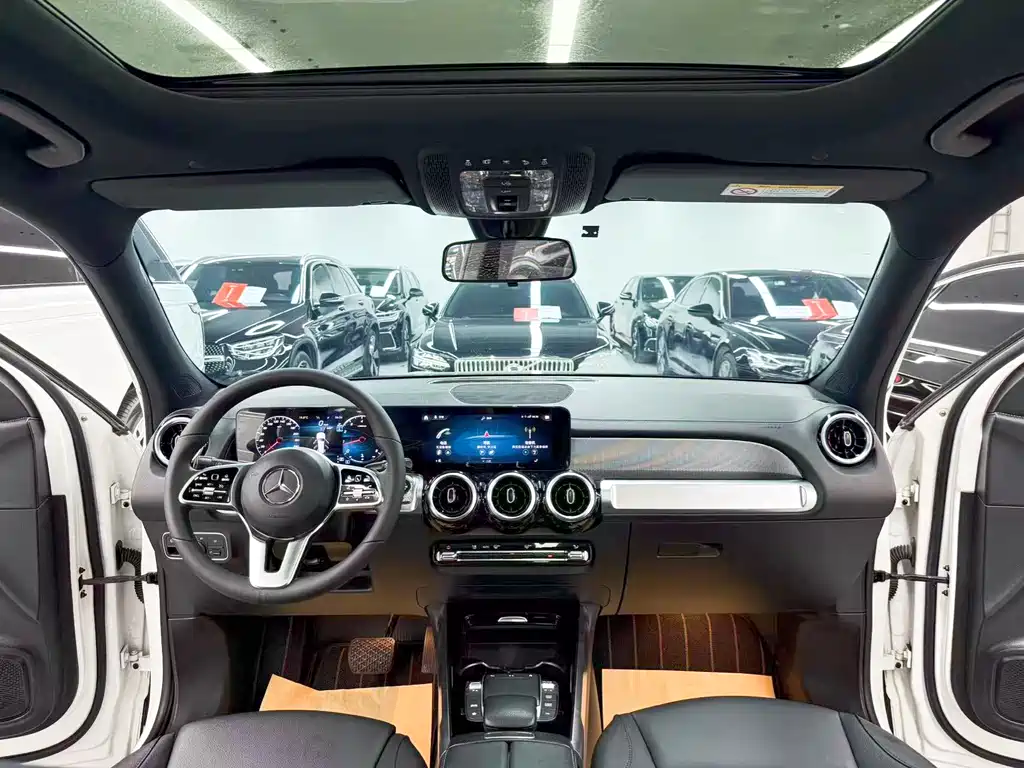 Mercedes-Benz GLB 2023 — фото 9