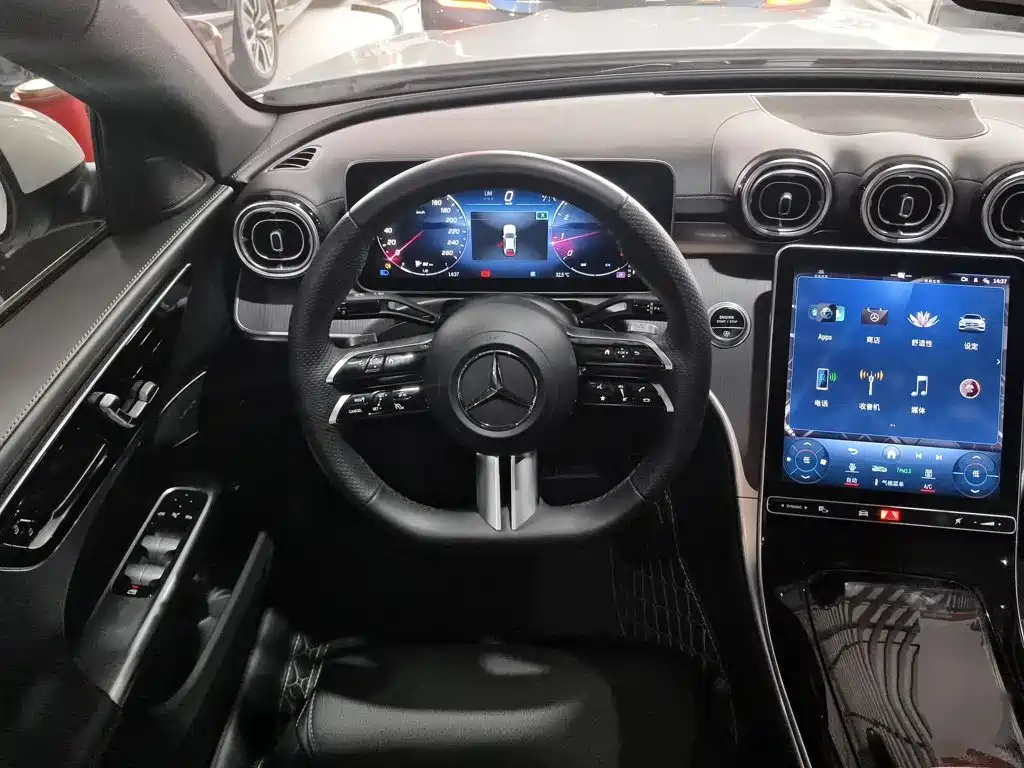 Mercedes-Benz C-Class 2023