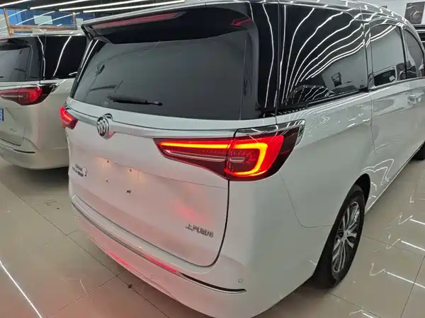 Buick GL8 2023