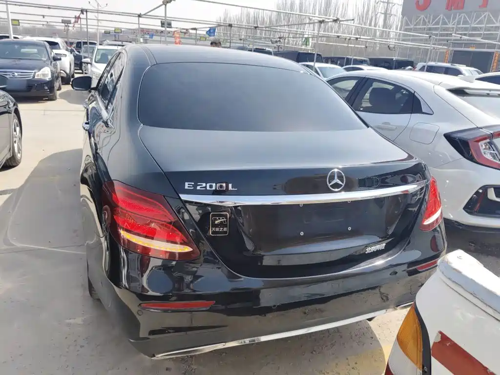 Mercedes-Benz E-Class 2018