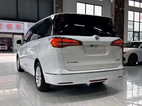 Buick GL8 2020