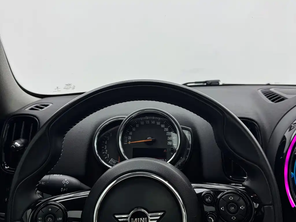 MINI Countryman 2020 — фото 10
