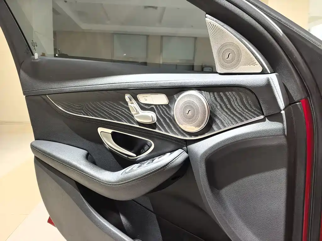 Mercedes-Benz C-Class 2015 — фото 18