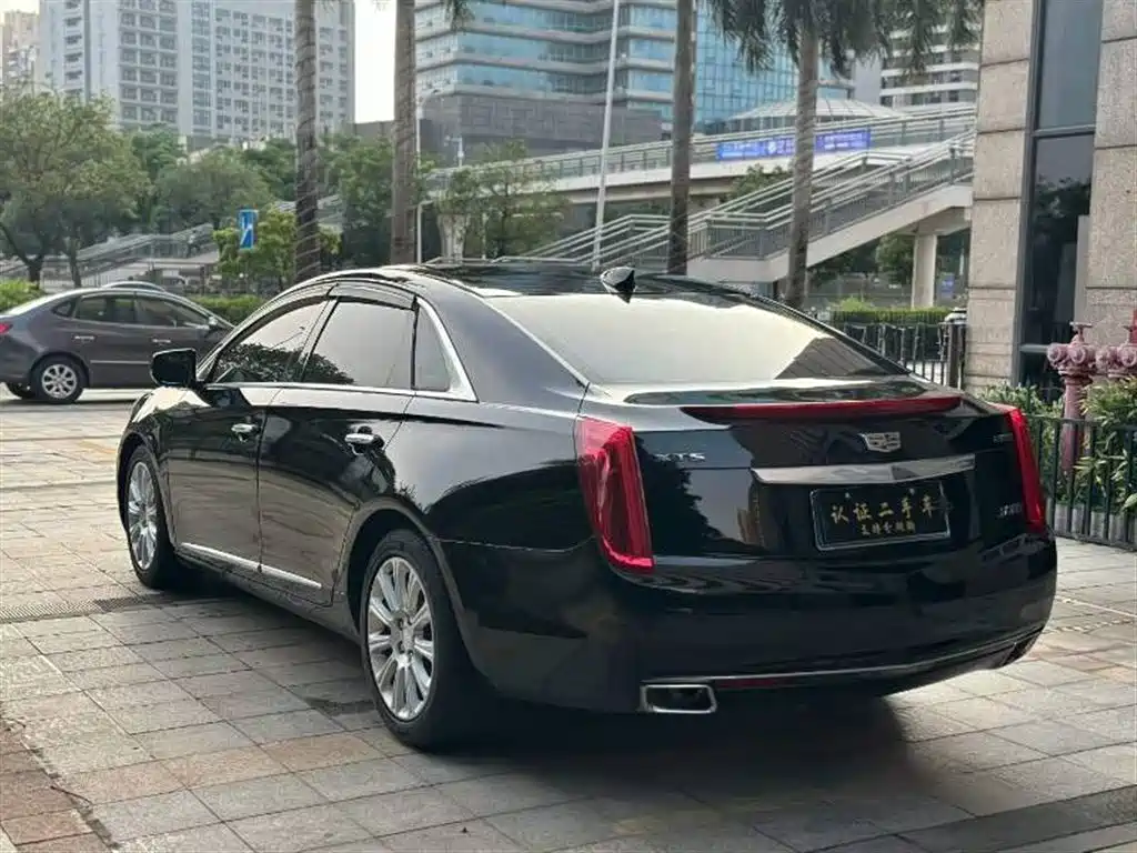 Cadillac XTS 2017 — фото 9