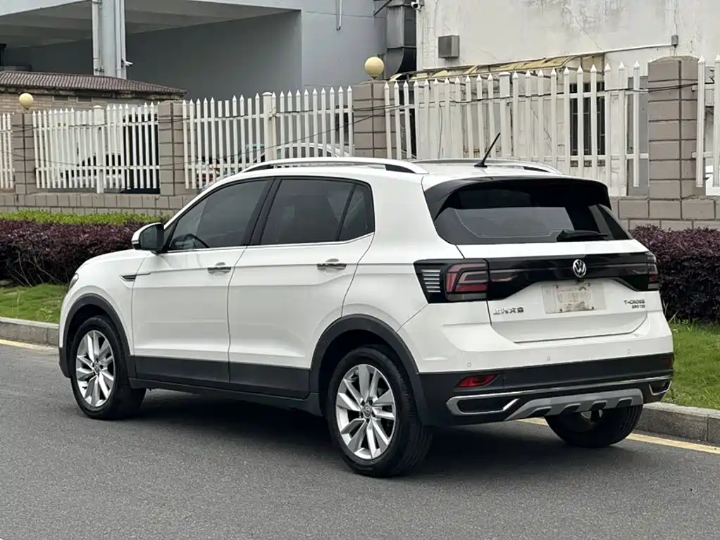 Volkswagen T-Cross 2020 — фото 13