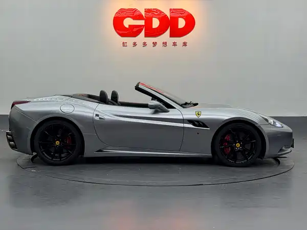Ferrari California T 2011