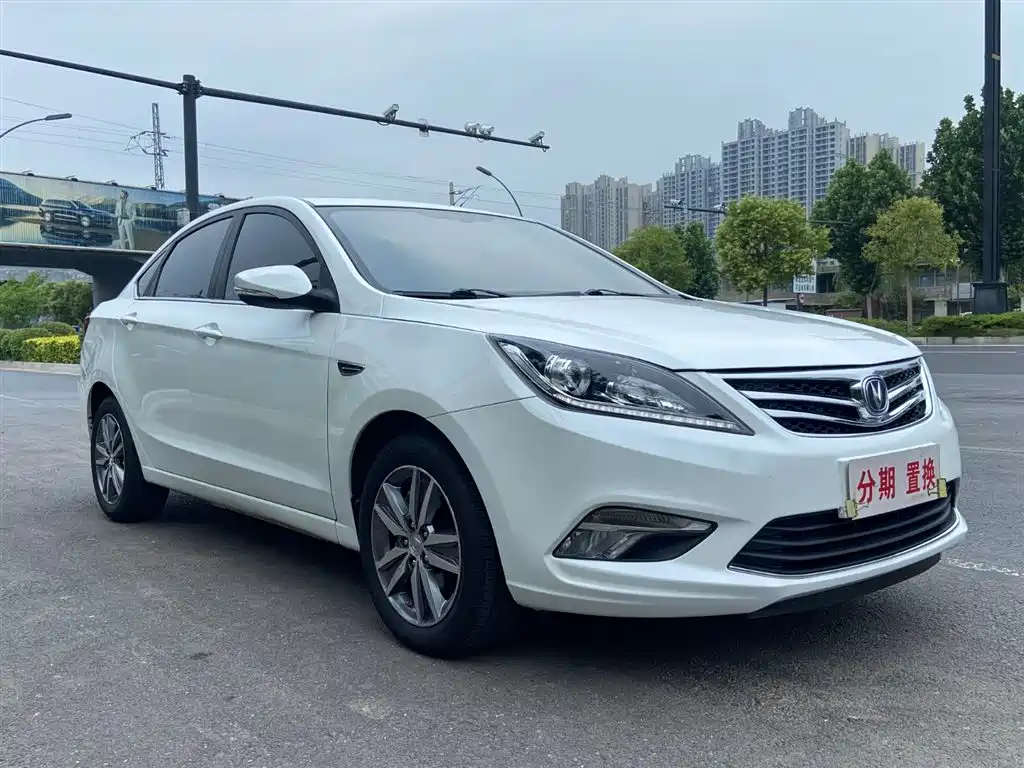 Changan Eado 2016 — фото 3
