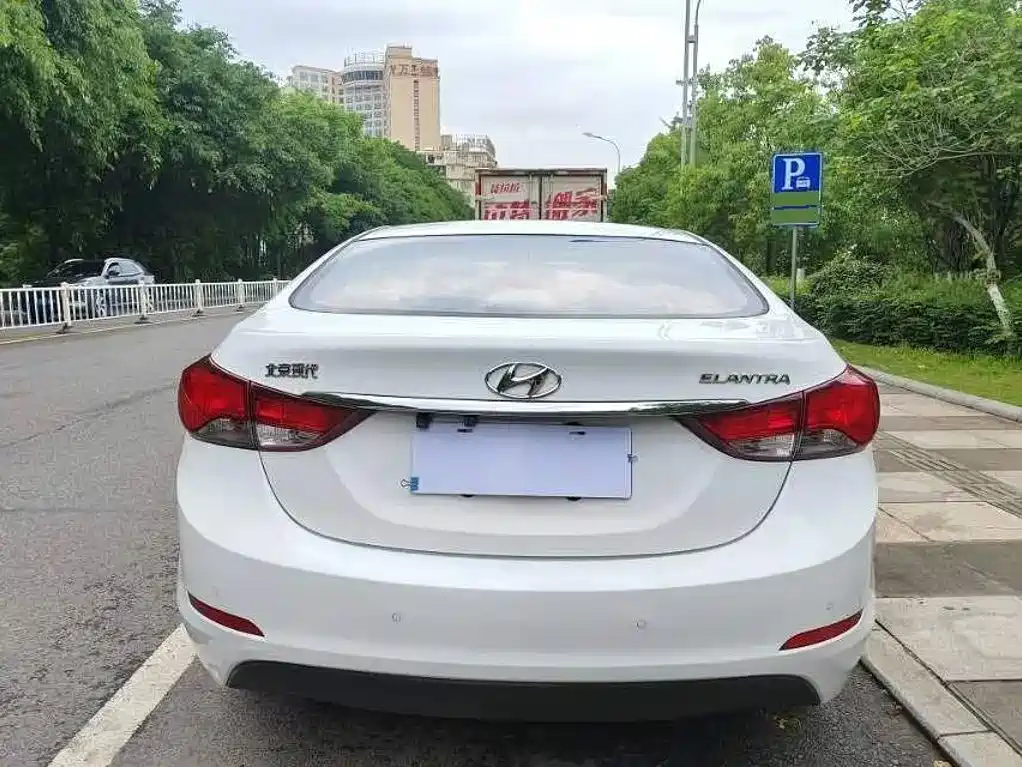 Hyundai Elantra Langdong 2017 — фото 8
