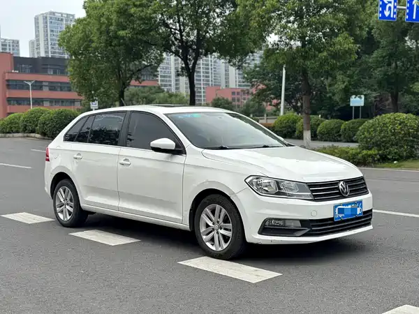 Volkswagen Santana 2015