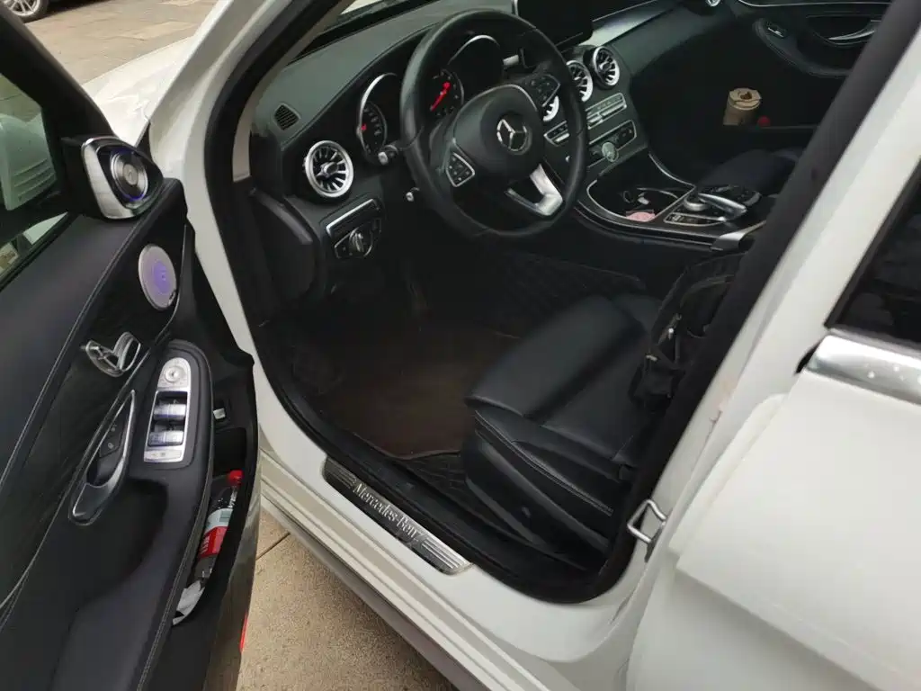 Mercedes-Benz C-Class 2018 — фото 11
