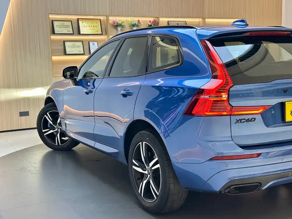 Volvo XC60 2020 — фото 5