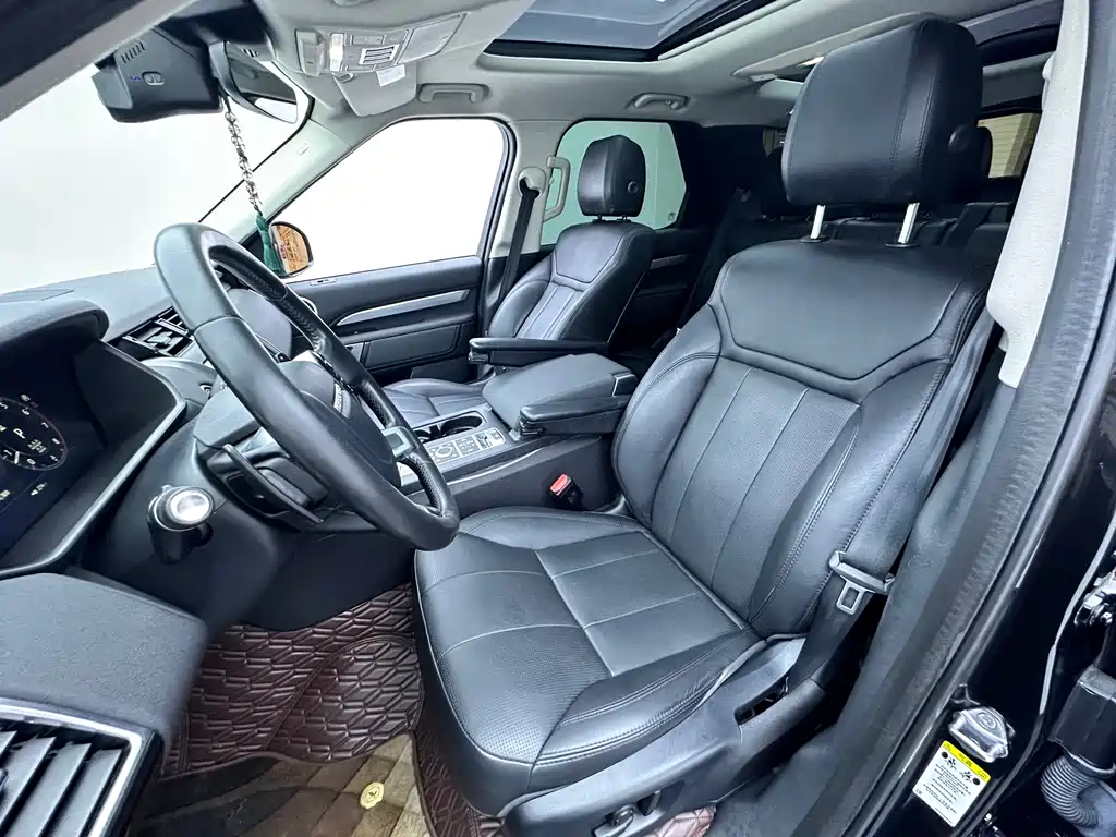 Land Rover Discovery 2019 — фото 18