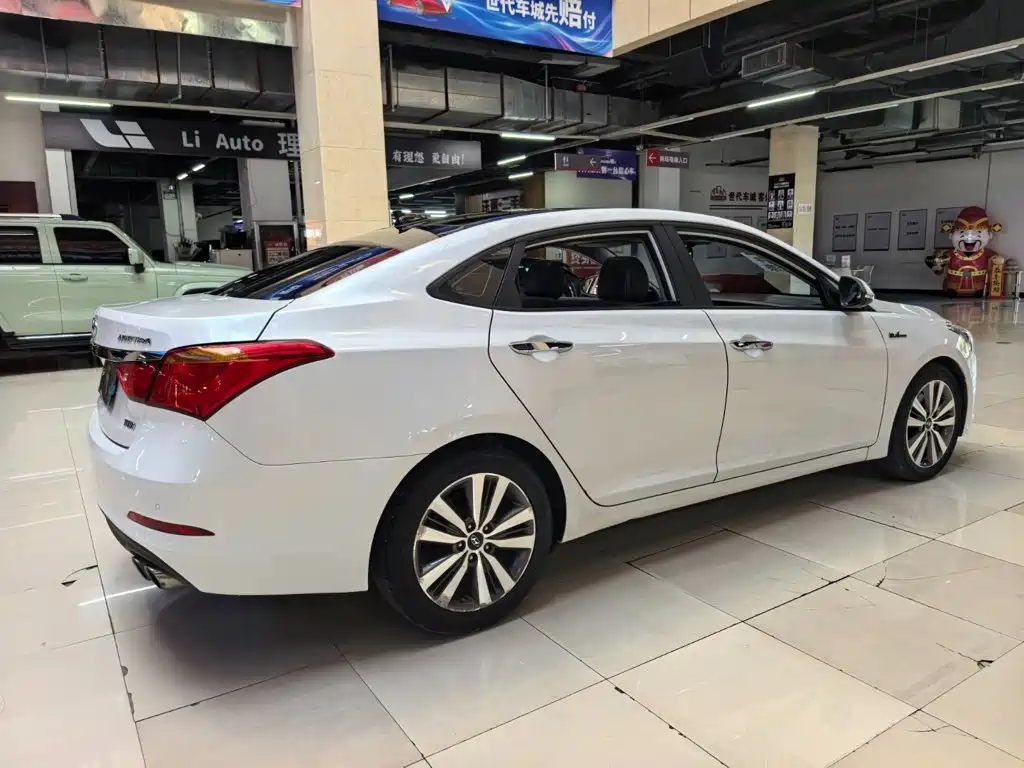 Hyundai Mistra 2017 — фото 3