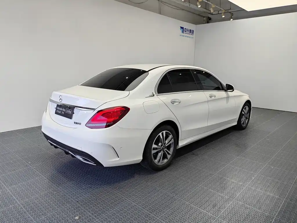 Mercedes-Benz C-Class 2020
