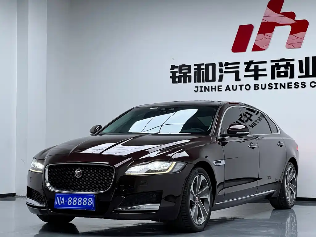 Jaguar XFL 2017