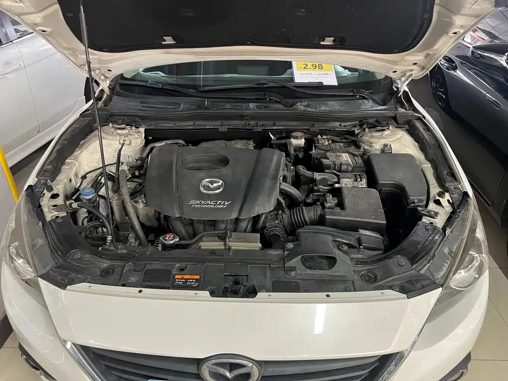 Mazda 3 Axela 2015 — фото 14