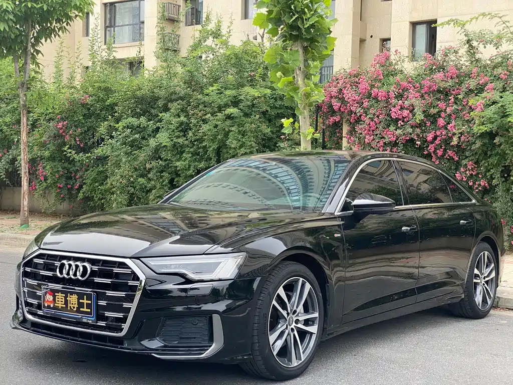 Audi A6L 2019 — фото 1