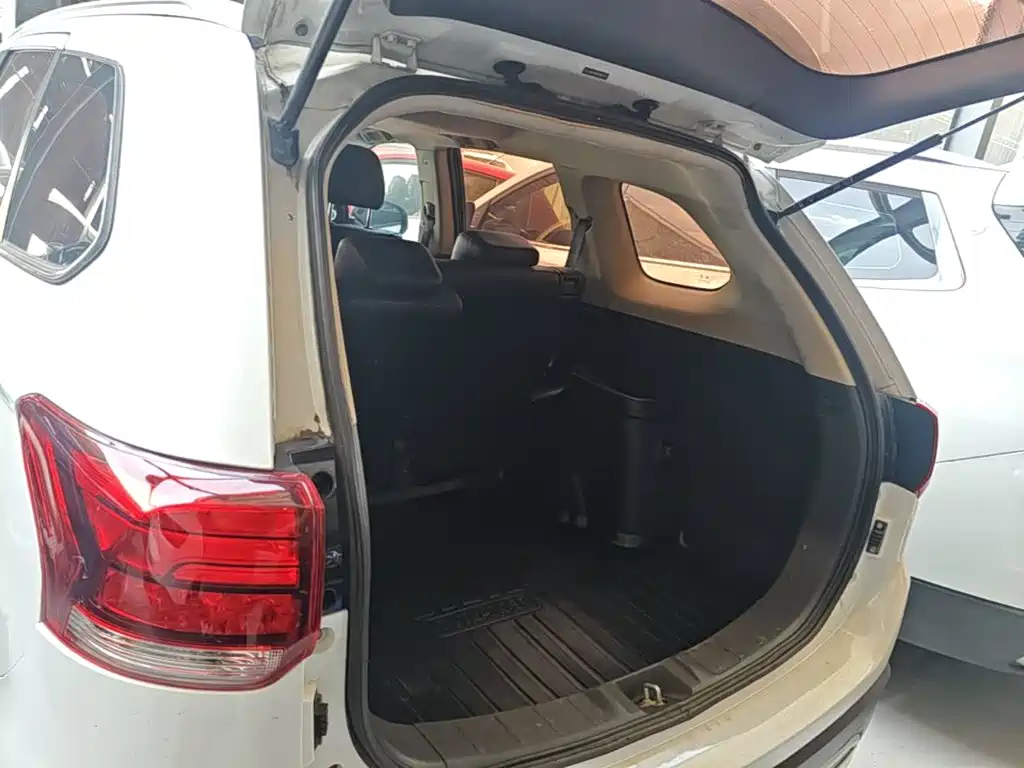 Mitsubishi Outlander 2019 — фото 19