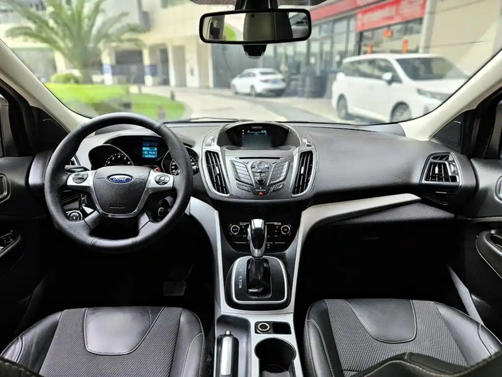 Ford Kuga 2016 — фото 14