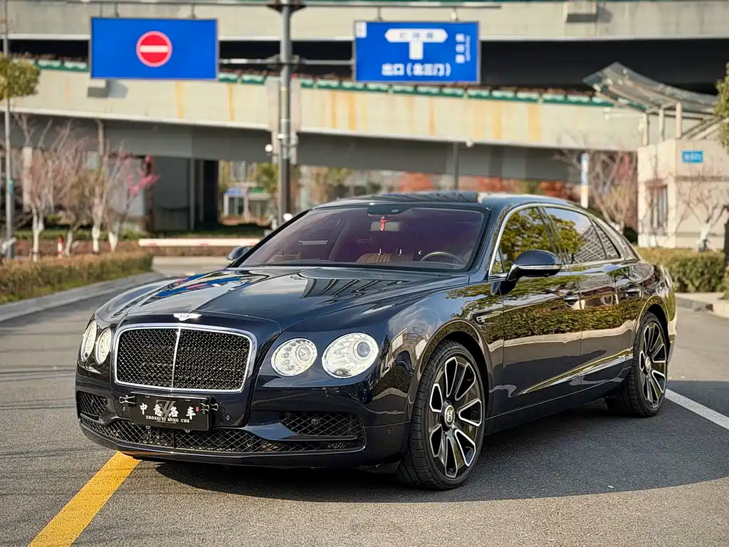 Bentley Flying Spur 2017 — фото 1
