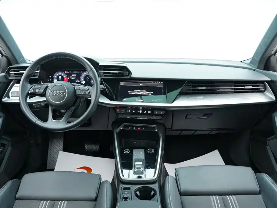 Audi A3 2022 — фото 15