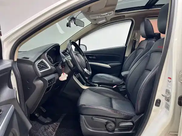 Suzuki S-Cross 2014