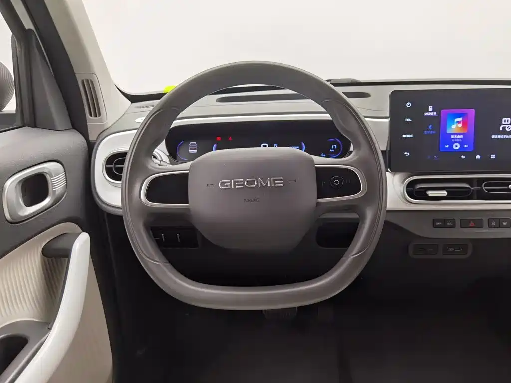 Geely Galaxy Panda 2024 — фото 11