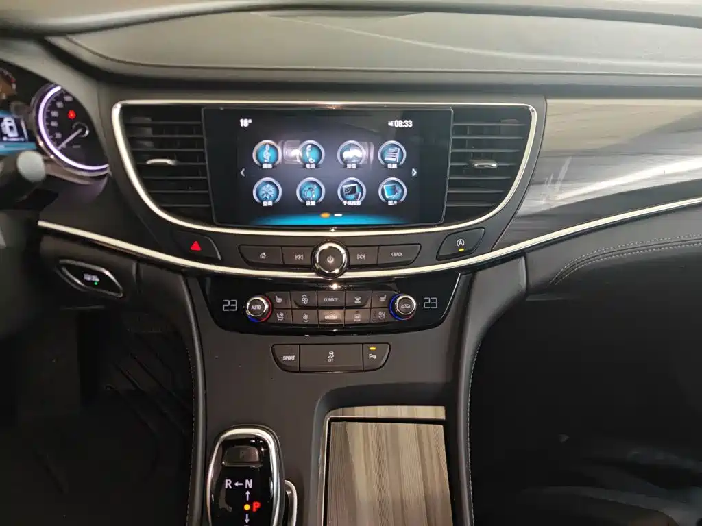 Buick LaCrosse 2019 — фото 10