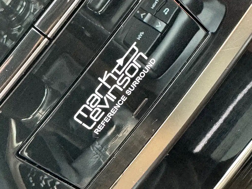 Lexus LX 2018 — фото 14