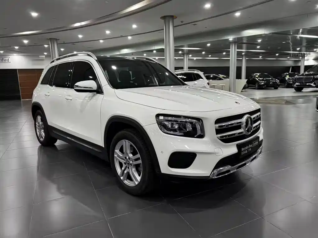 Mercedes-Benz GLB 2023