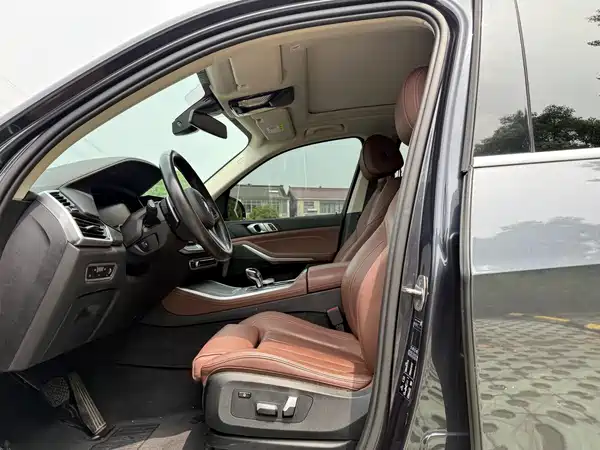 BMW X5 2021