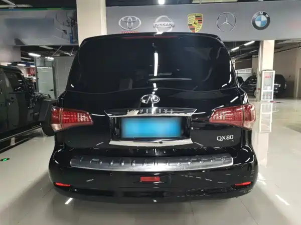 Infiniti QX80 2017