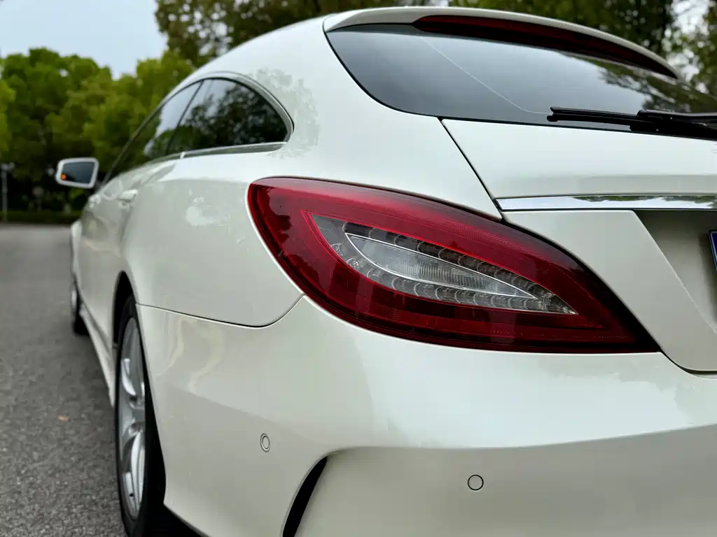 Mercedes-Benz CLS 2016 — фото 14