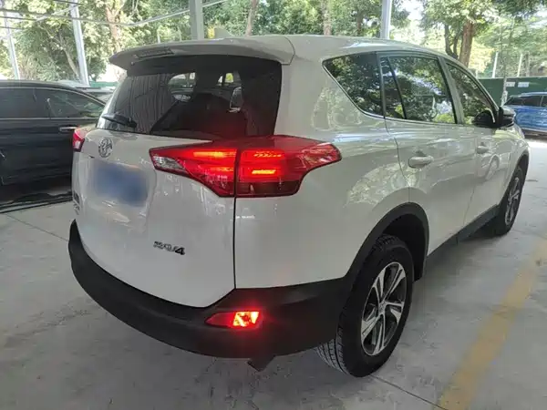 Toyota RAV4 2016