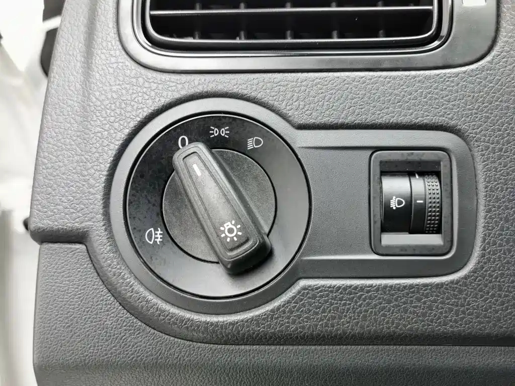 Volkswagen Polo 2018 — фото 21