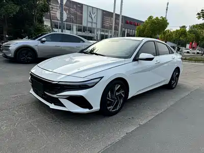 Hyundai Elantra 2023