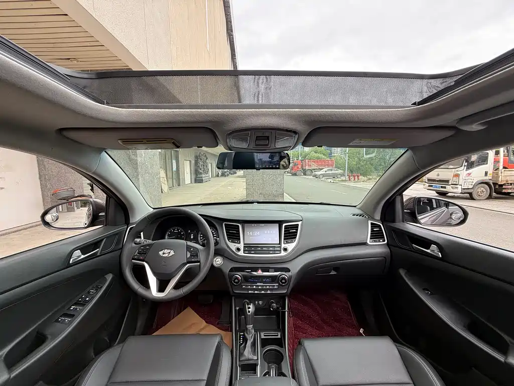 Hyundai Tucson 2017 — фото 13
