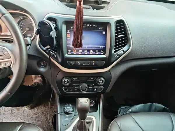 Jeep Cherokee 2015
