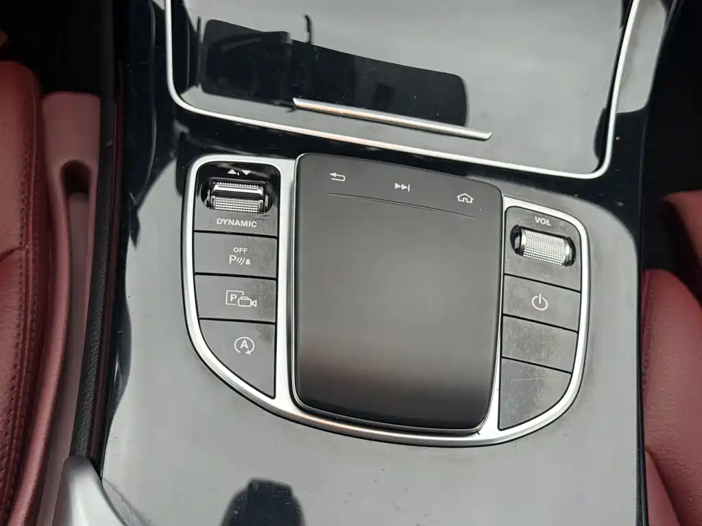 Mercedes-Benz C-Class 2020 — фото 13