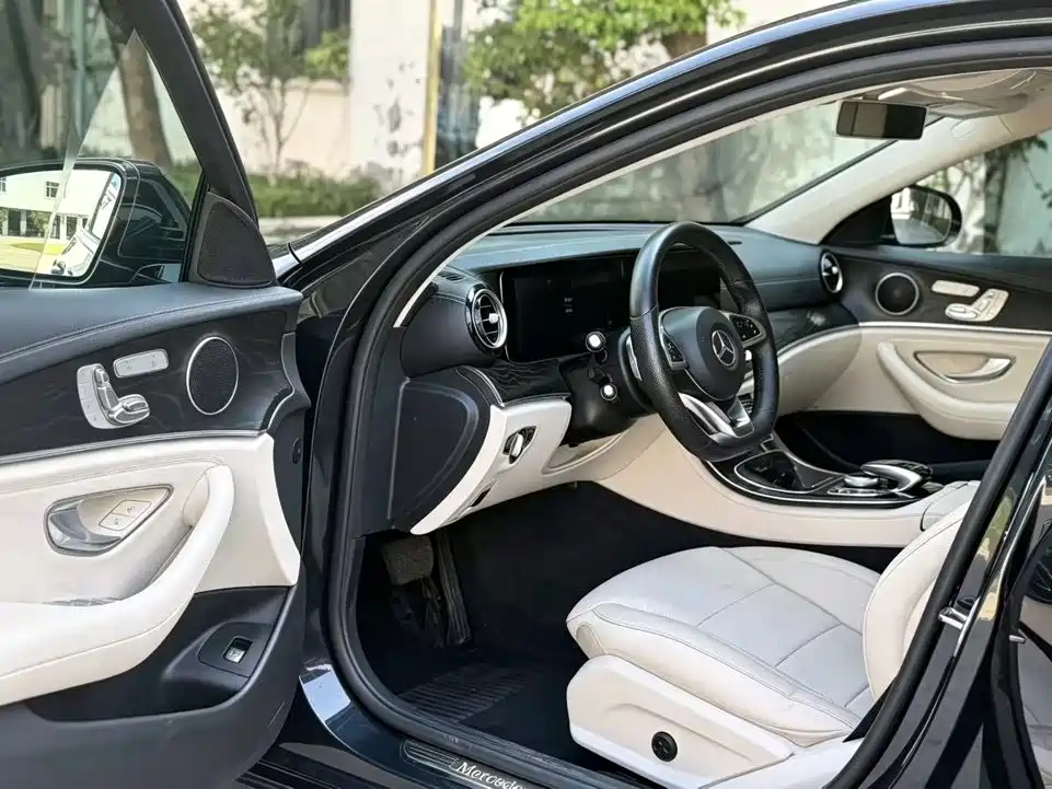 Mercedes-Benz E-Class 2017