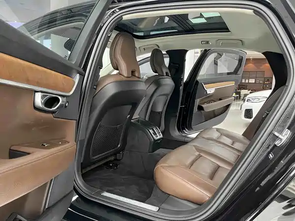 Volvo S90 2020