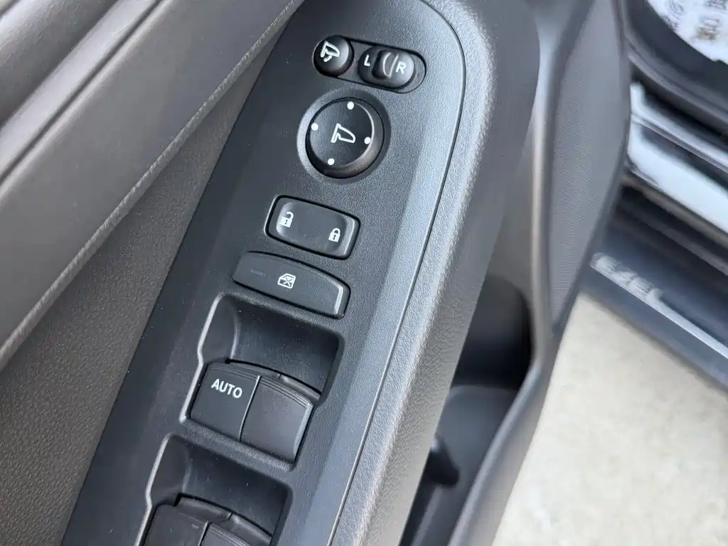 Honda Vezel 2023 — фото 17