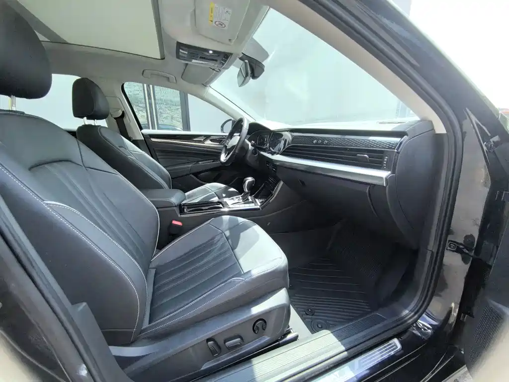 Volkswagen Passat 2023