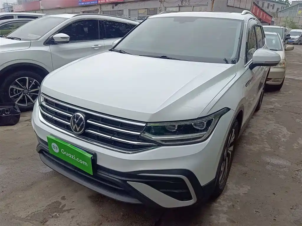 Volkswagen Tiguan L 2023 — фото 2