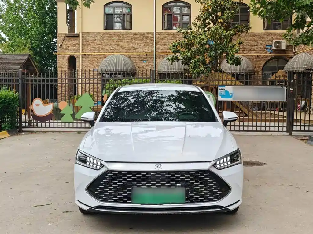 BYD Qin PLUS 2023 — фото 12
