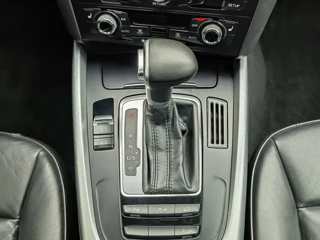 Audi Q5 2015 — фото 13
