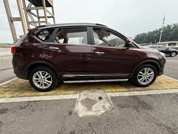 Baojun 560 2015
