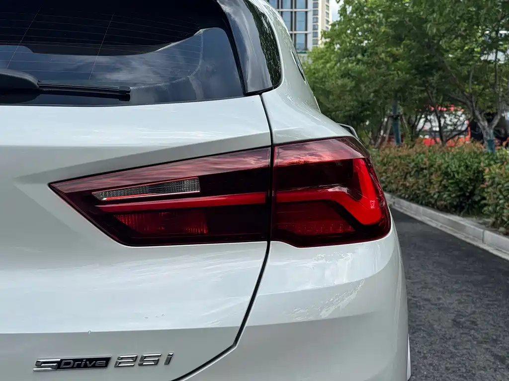 BMW X2 2021 — фото 20