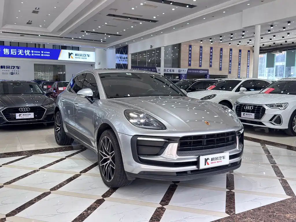 Porsche Macan 2023 — фото 4